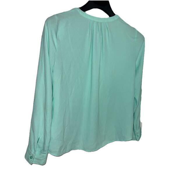 Apt 9 Mint Button Blouse Long Sleeve - Medium - Picture 4 of 8
